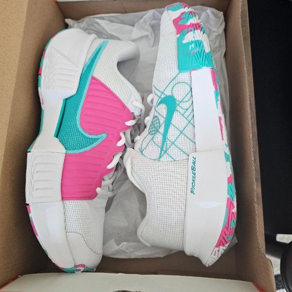 Nike Zoom Challenge Pickleball shoes - womens 9.5 Pink/teal/white - Picture 6 of 10